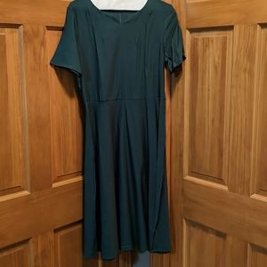 L Dark Green Dress Knee Length Short Sleeve